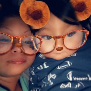 Meet your Posher, Iris